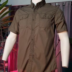 Short sleeve shirt
